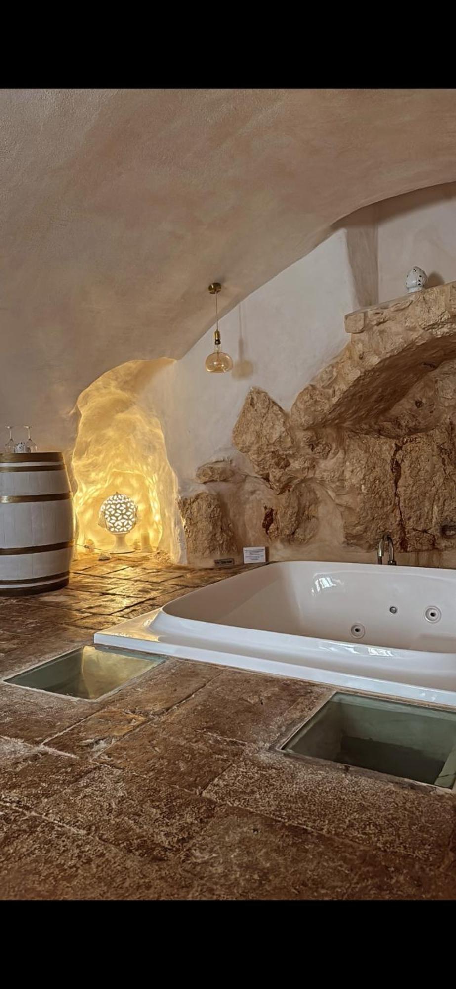 Arquati Suite Luxury Apartment Ostuni Bagian luar foto